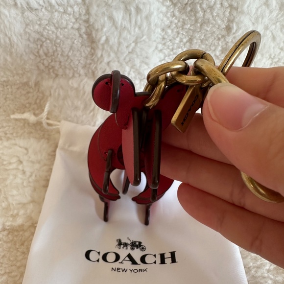Pre-owned! RARE! Coach Small Mouse Bag Charm Key Chain In Red Leather/Gold Tone - Picture 2 of 8